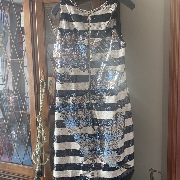 Sequence designer dress - Picture 3 of 5